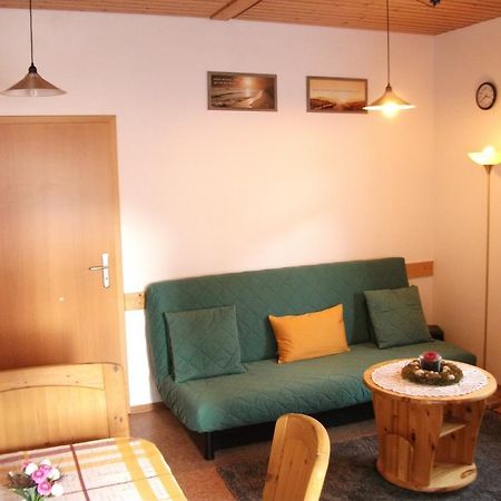 Fewo Benedikta Apartment บอยรอน ภายนอก รูปภาพ
